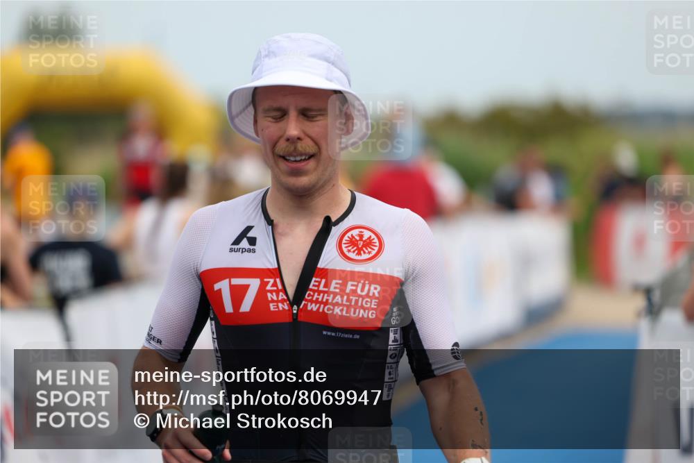 22.06.2025 - Viking Triathlon Michael Strokosch http://msf.ph/oto/8069947 22.06.2025 14:49:12 Ziel 416 meine-sportfotos.de