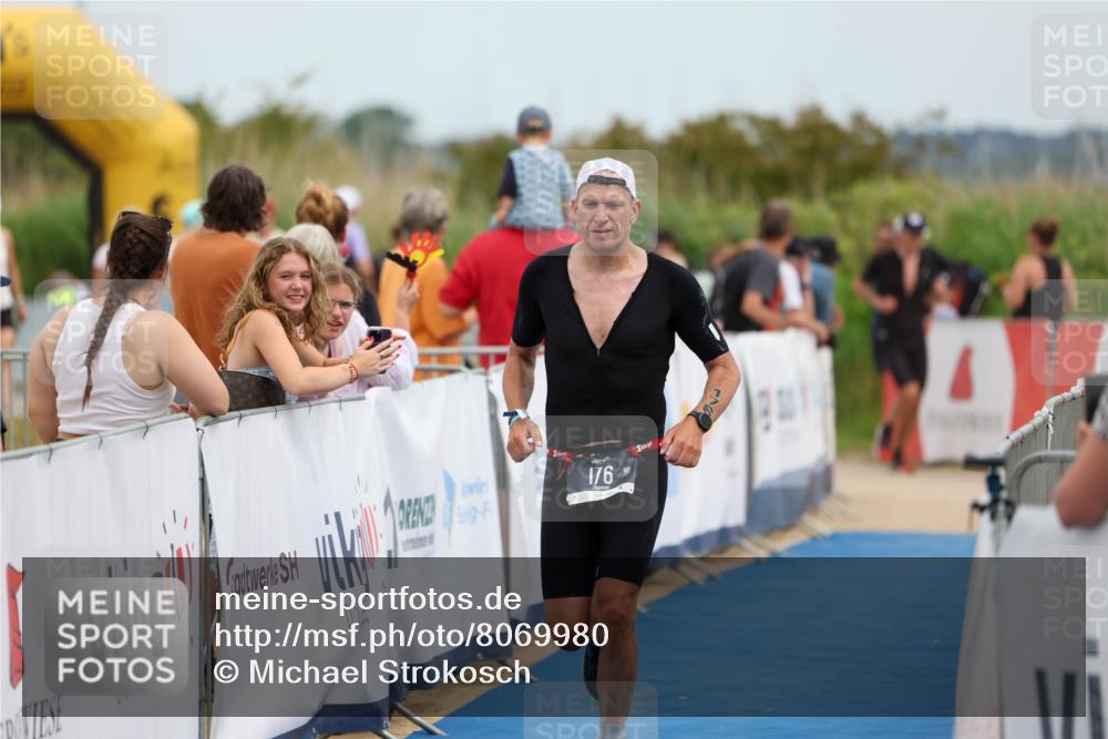 22.06.2025 - Viking Triathlon Michael Strokosch http://msf.ph/oto/8069980 22.06.2025 14:49:35 Ziel 176 meine-sportfotos.de