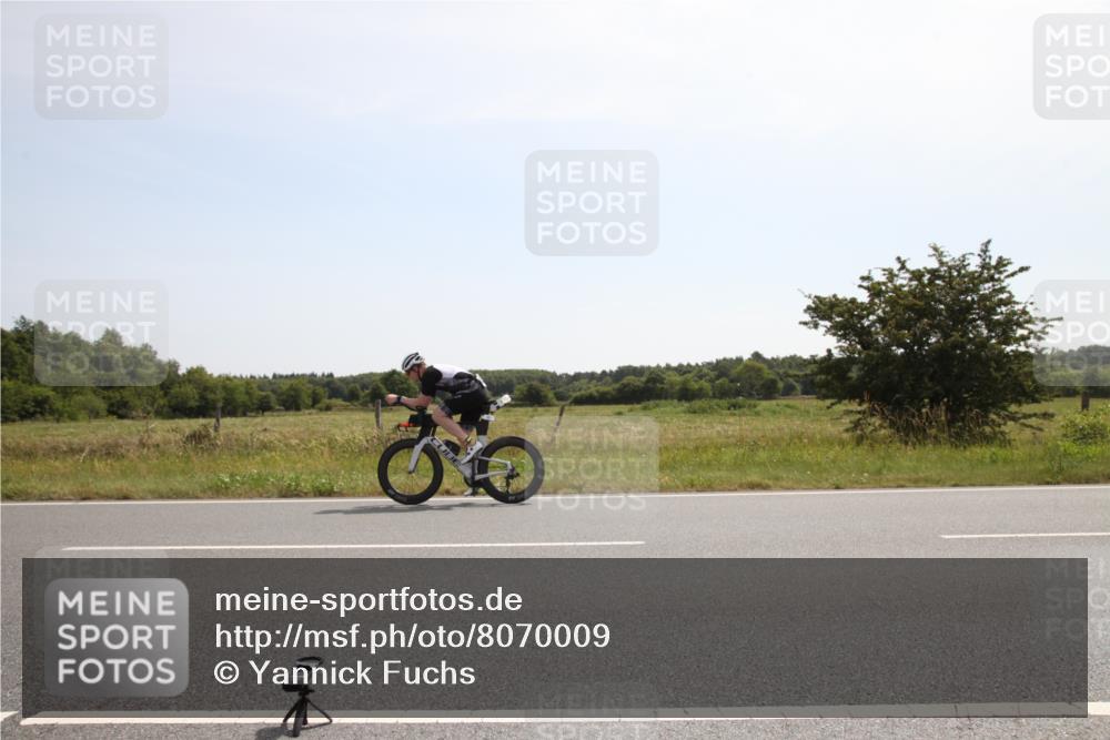 22.06.2025 - Viking Triathlon Yannick Fuchs http://msf.ph/oto/8070009 22.06.2025 11:39:46 Radfahren 113, 261, 461, 650 meine-sportfotos.de