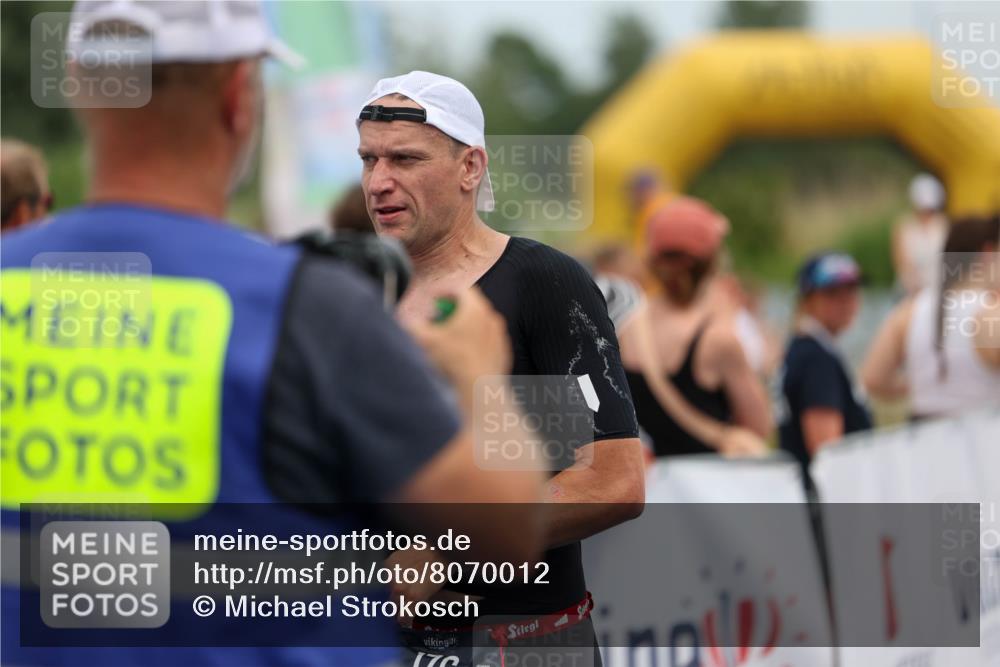 22.06.2025 - Viking Triathlon Michael Strokosch http://msf.ph/oto/8070012 22.06.2025 14:49:38 Ziel 176 meine-sportfotos.de