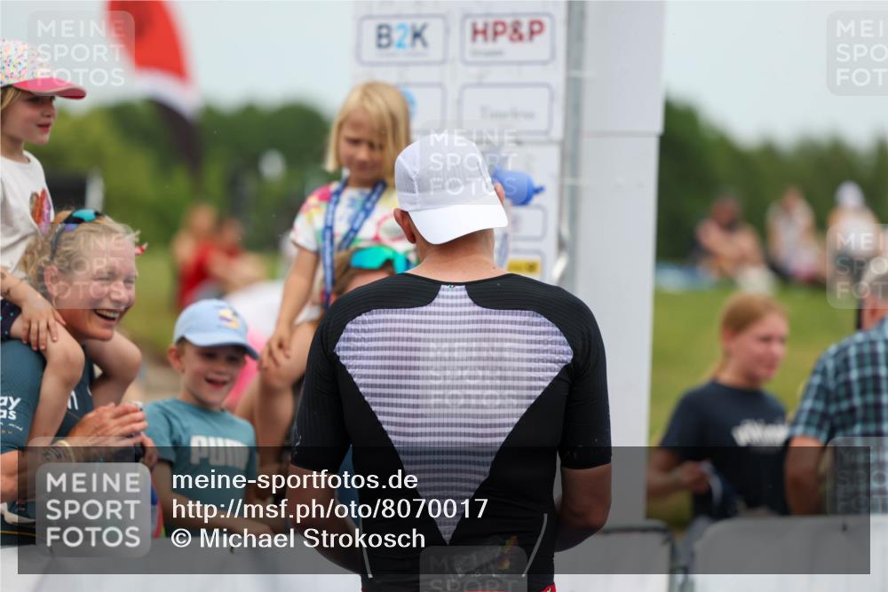 22.06.2025 - Viking Triathlon Michael Strokosch http://msf.ph/oto/8070017 22.06.2025 14:49:44 Ziel 310 meine-sportfotos.de