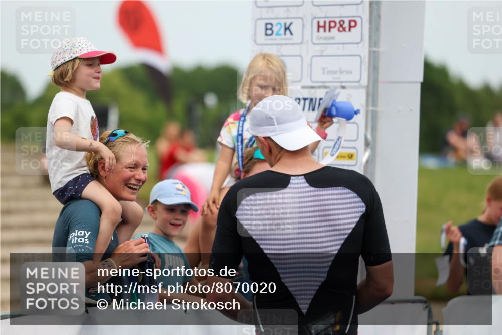 22.06.2025 - Viking Triathlon Michael Strokosch http://msf.ph/oto/8070020 22.06.2025 14:49:44 Ziel 310 meine-sportfotos.de