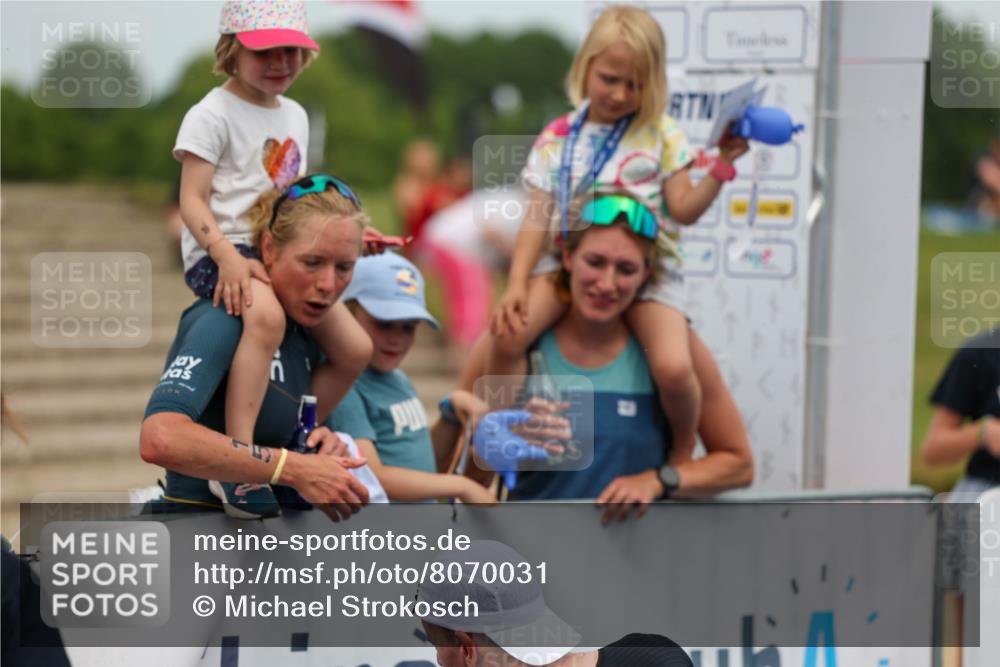 22.06.2025 - Viking Triathlon Michael Strokosch http://msf.ph/oto/8070031 22.06.2025 14:49:45 Ziel 310 meine-sportfotos.de