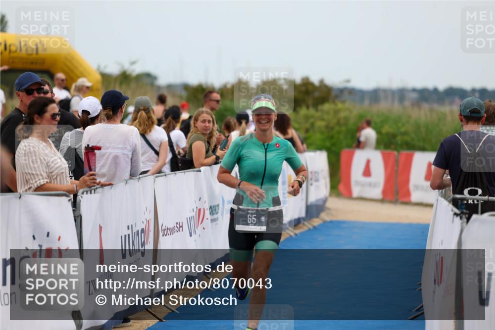 22.06.2025 - Viking Triathlon Michael Strokosch http://msf.ph/oto/8070043 22.06.2025 15:22:22 Ziel 65 meine-sportfotos.de