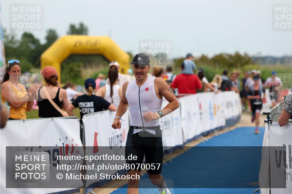 22.06.2025 - Viking Triathlon Michael Strokosch http://msf.ph/oto/8070057 22.06.2025 14:51:14 Ziel 12, 407 meine-sportfotos.de