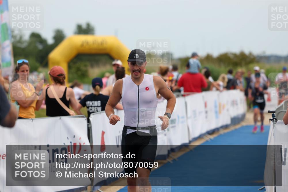 22.06.2025 - Viking Triathlon Michael Strokosch http://msf.ph/oto/8070059 22.06.2025 14:51:14 Ziel 12, 407 meine-sportfotos.de