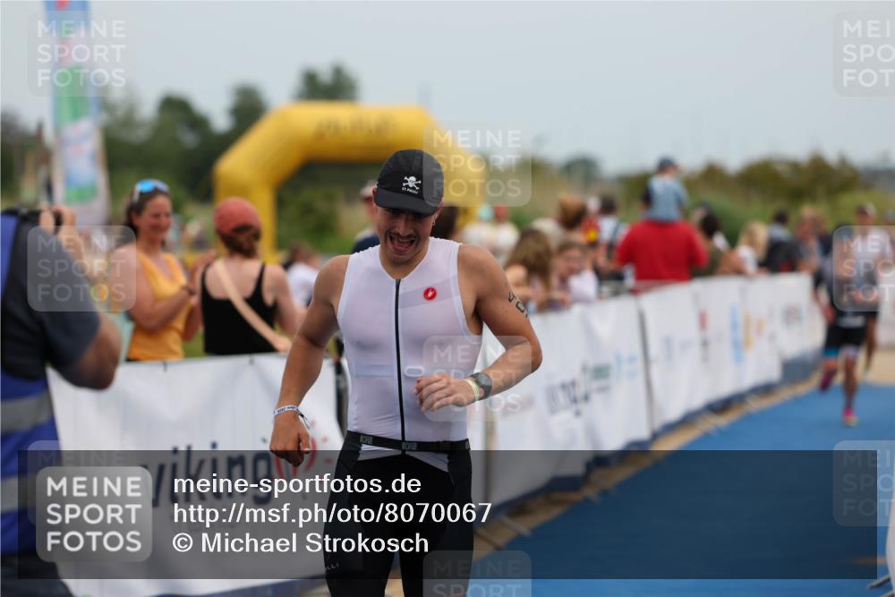22.06.2025 - Viking Triathlon Michael Strokosch http://msf.ph/oto/8070067 22.06.2025 14:51:15 Ziel 12, 407 meine-sportfotos.de
