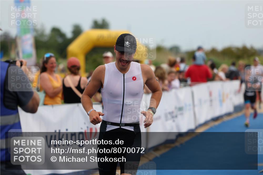 22.06.2025 - Viking Triathlon Michael Strokosch http://msf.ph/oto/8070072 22.06.2025 14:51:15 Ziel 12, 407 meine-sportfotos.de