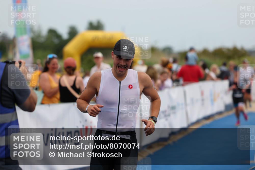 22.06.2025 - Viking Triathlon Michael Strokosch http://msf.ph/oto/8070074 22.06.2025 14:51:15 Ziel 12, 407 meine-sportfotos.de