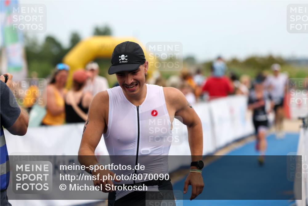 22.06.2025 - Viking Triathlon Michael Strokosch http://msf.ph/oto/8070090 22.06.2025 14:51:16 Ziel 12, 407, 555 meine-sportfotos.de
