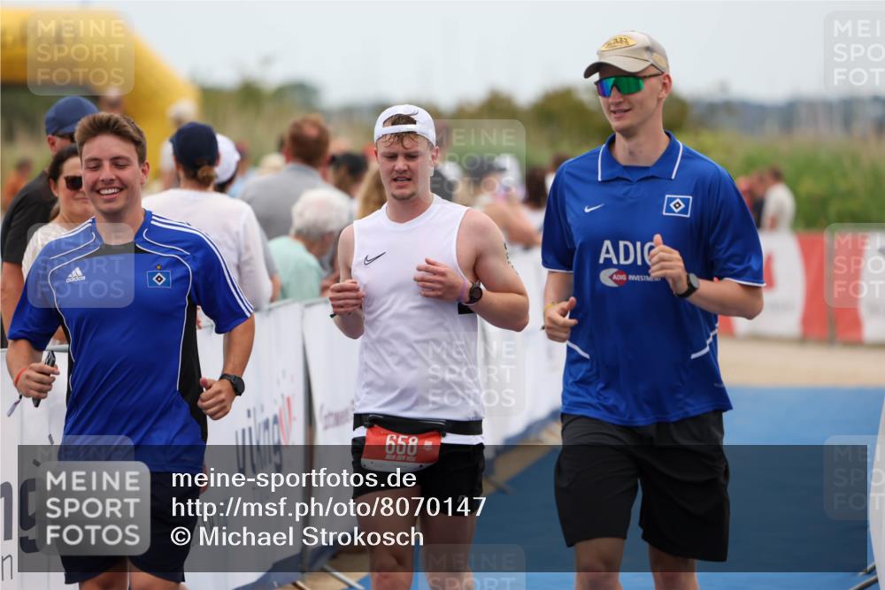 22.06.2025 - Viking Triathlon Michael Strokosch http://msf.ph/oto/8070147 22.06.2025 15:22:57 Ziel 658 meine-sportfotos.de
