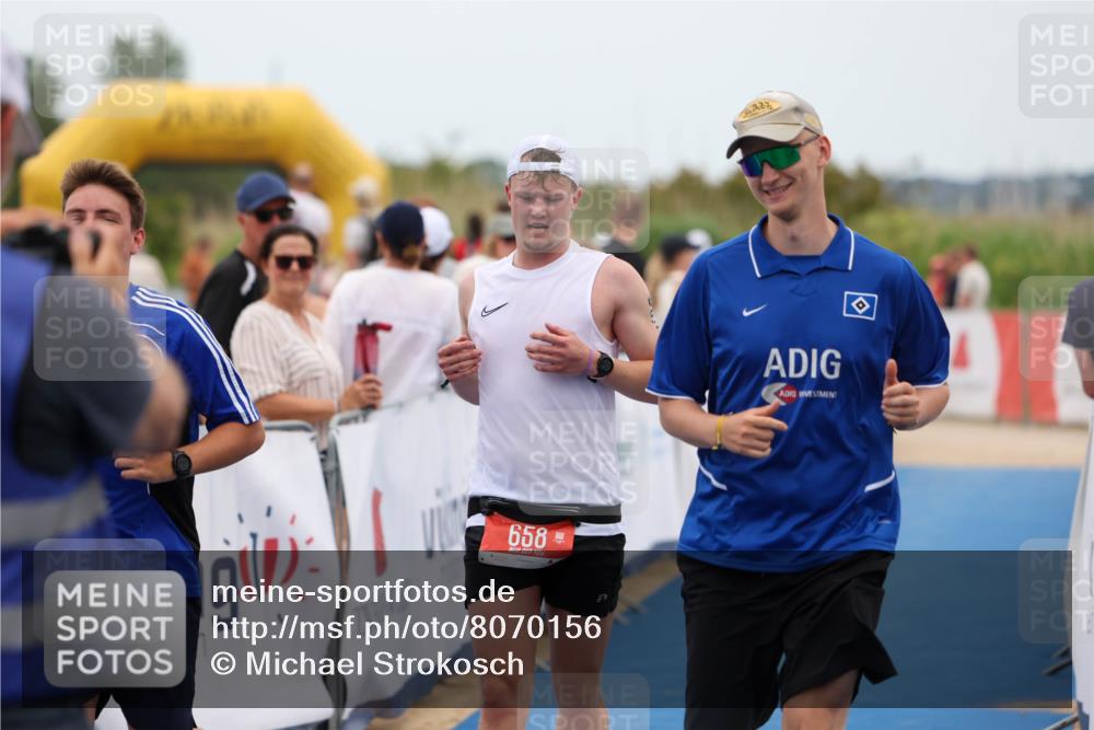 22.06.2025 - Viking Triathlon Michael Strokosch http://msf.ph/oto/8070156 22.06.2025 15:22:58 Ziel 658 meine-sportfotos.de