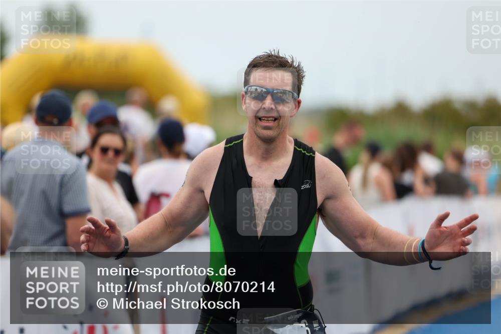 22.06.2025 - Viking Triathlon Michael Strokosch http://msf.ph/oto/8070214 22.06.2025 15:24:11 Ziel 366, 540 meine-sportfotos.de