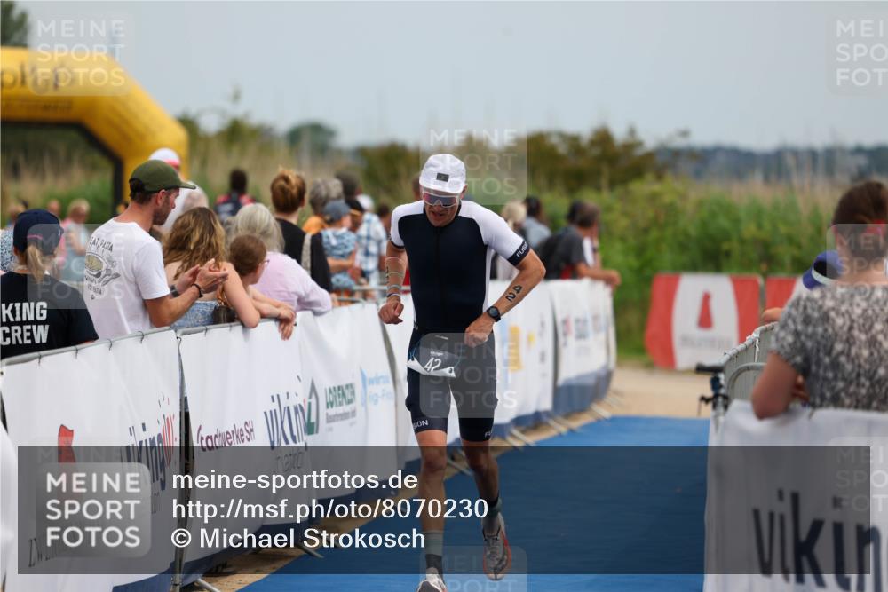 22.06.2025 - Viking Triathlon Michael Strokosch http://msf.ph/oto/8070230 22.06.2025 14:53:17 Ziel 42 meine-sportfotos.de