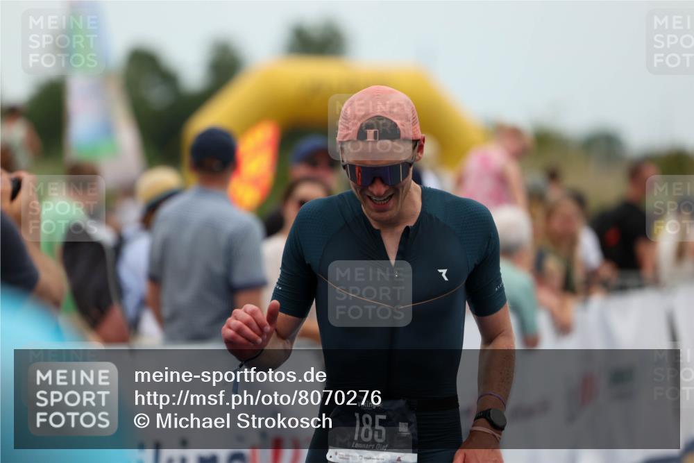 22.06.2025 - Viking Triathlon Michael Strokosch http://msf.ph/oto/8070276 22.06.2025 15:24:28 Ziel 185 meine-sportfotos.de