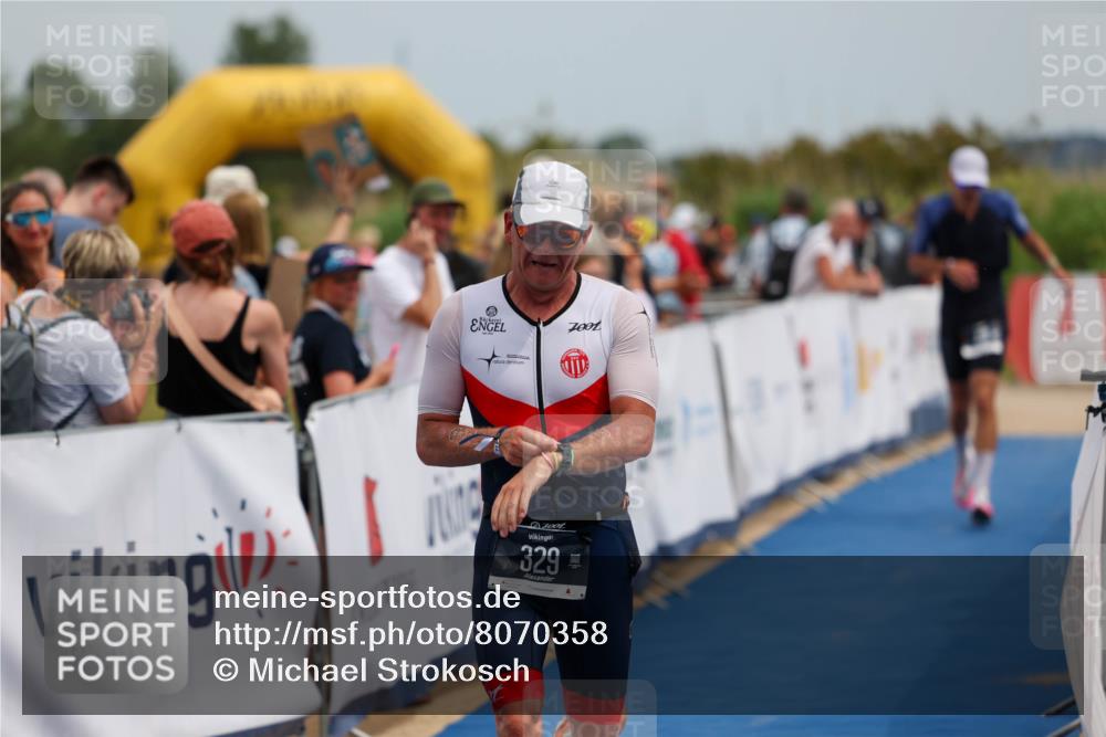 22.06.2025 - Viking Triathlon Michael Strokosch http://msf.ph/oto/8070358 22.06.2025 14:53:45 Ziel 329 meine-sportfotos.de