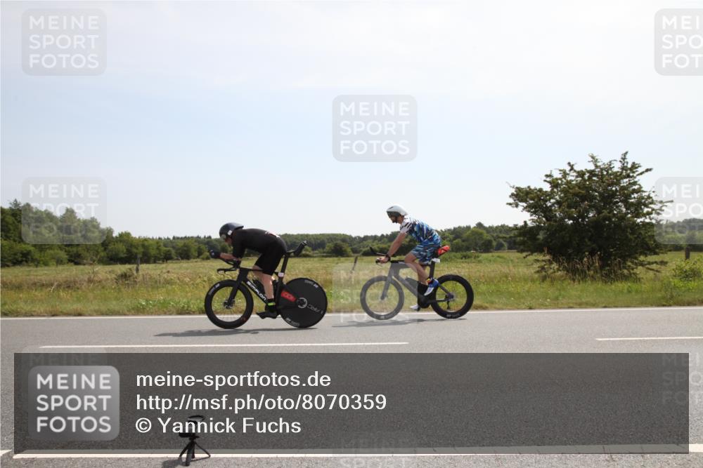 22.06.2025 - Viking Triathlon Yannick Fuchs http://msf.ph/oto/8070359 22.06.2025 11:41:33 Radfahren 1, 47, 60, 70, 303, 387, 452, 455, 620 meine-sportfotos.de