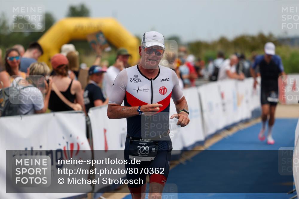 22.06.2025 - Viking Triathlon Michael Strokosch http://msf.ph/oto/8070362 22.06.2025 14:53:46 Ziel 329, 478 meine-sportfotos.de