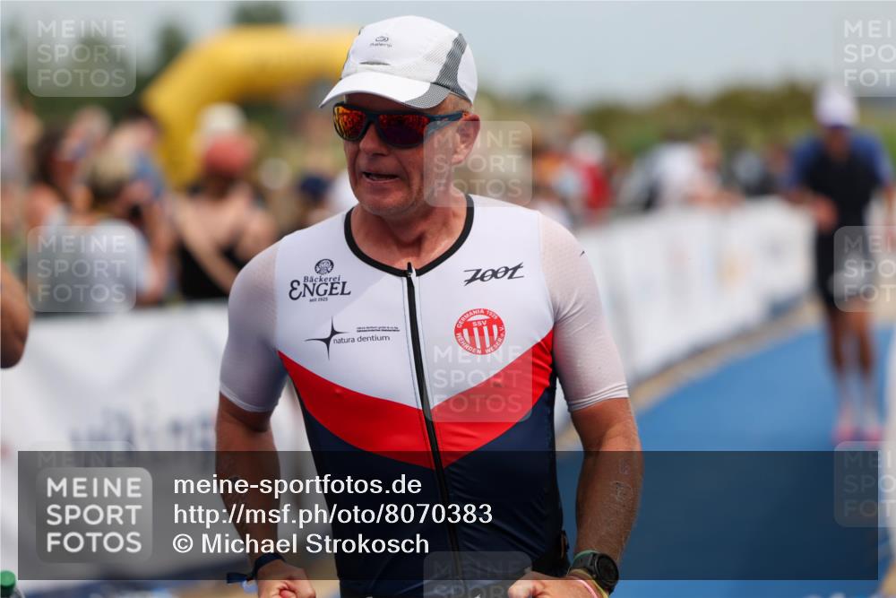 22.06.2025 - Viking Triathlon Michael Strokosch http://msf.ph/oto/8070383 22.06.2025 14:53:47 Ziel 329, 478 meine-sportfotos.de
