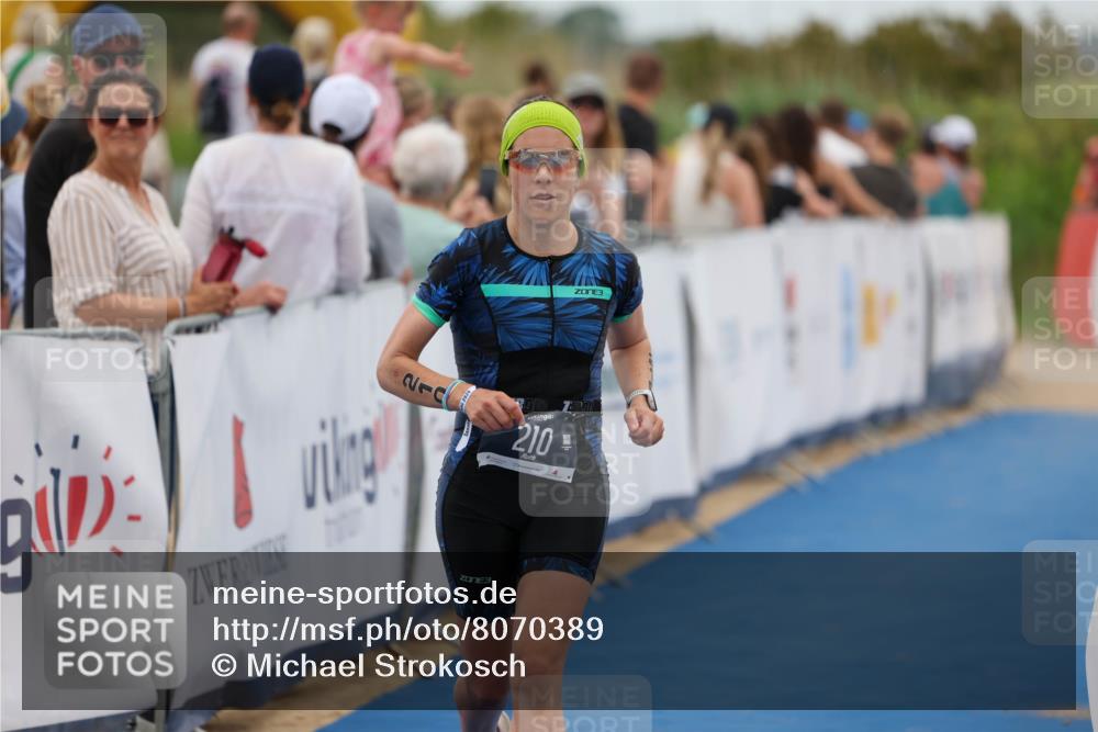 22.06.2025 - Viking Triathlon Michael Strokosch http://msf.ph/oto/8070389 22.06.2025 15:24:49 Ziel 210, 607 meine-sportfotos.de