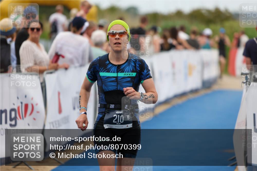 22.06.2025 - Viking Triathlon Michael Strokosch http://msf.ph/oto/8070399 22.06.2025 15:24:50 Ziel 210, 607 meine-sportfotos.de