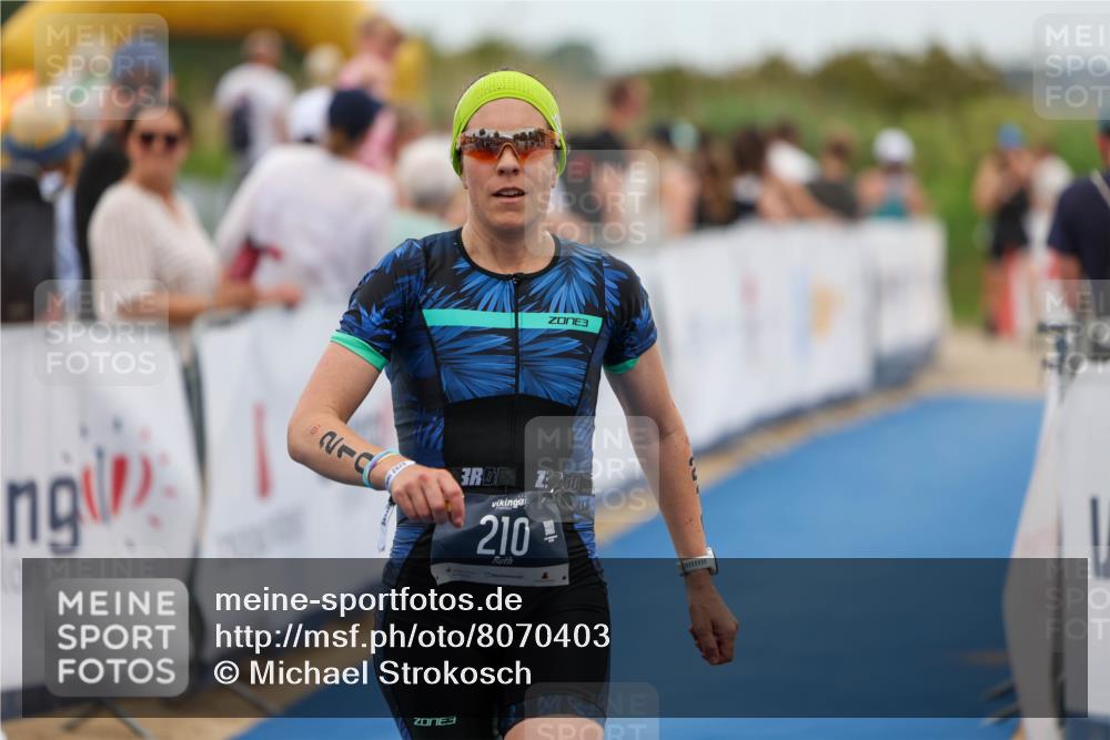 22.06.2025 - Viking Triathlon Michael Strokosch http://msf.ph/oto/8070403 22.06.2025 15:24:51 Ziel 210, 607 meine-sportfotos.de