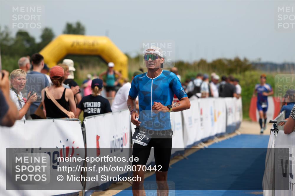 22.06.2025 - Viking Triathlon Michael Strokosch http://msf.ph/oto/8070442 22.06.2025 14:54:20 Ziel 135, 237 meine-sportfotos.de