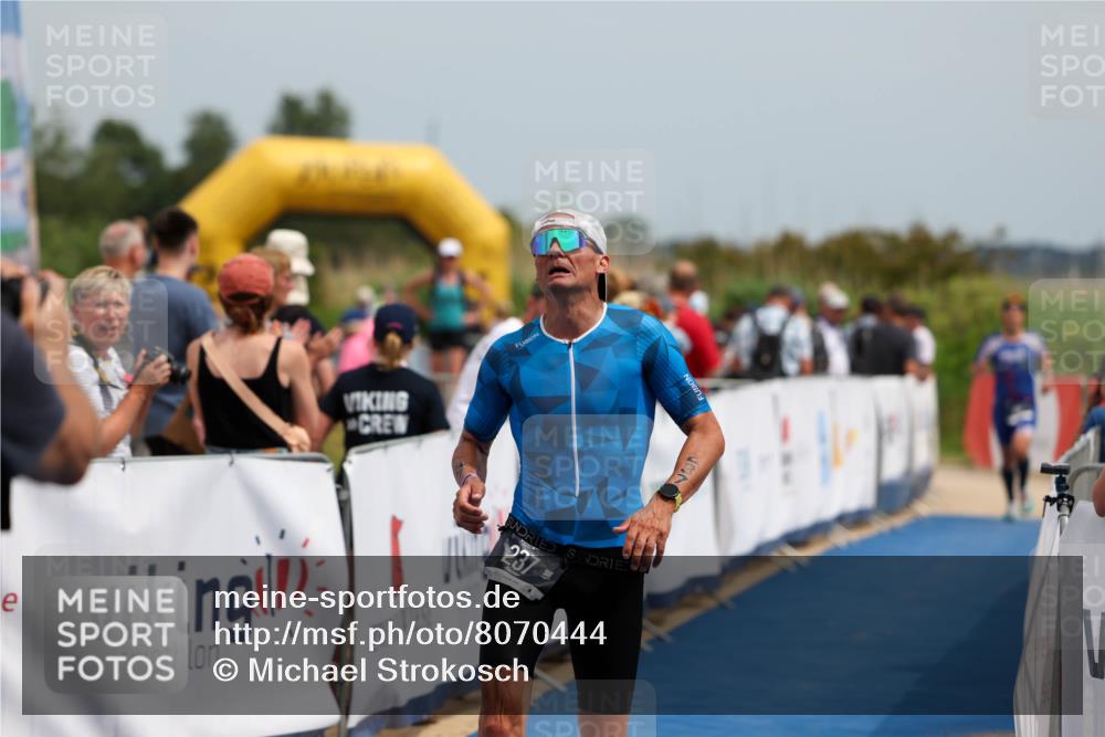 22.06.2025 - Viking Triathlon Michael Strokosch http://msf.ph/oto/8070444 22.06.2025 14:54:20 Ziel 135, 237 meine-sportfotos.de