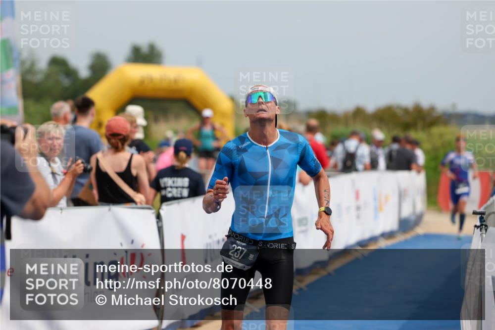 22.06.2025 - Viking Triathlon Michael Strokosch http://msf.ph/oto/8070448 22.06.2025 14:54:20 Ziel 135, 237 meine-sportfotos.de