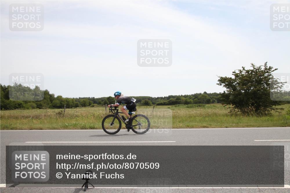 22.06.2025 - Viking Triathlon Yannick Fuchs http://msf.ph/oto/8070509 22.06.2025 12:18:39 Radfahren 12, 421, 459, 470 meine-sportfotos.de