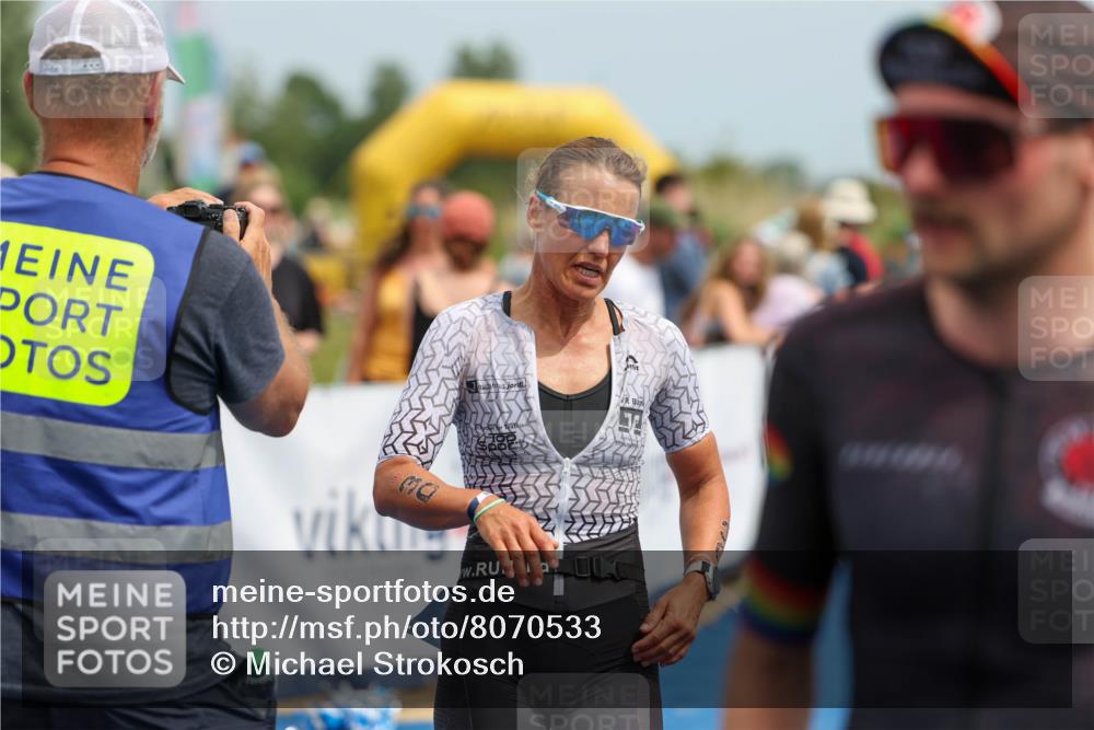 22.06.2025 - Viking Triathlon Michael Strokosch http://msf.ph/oto/8070533 22.06.2025 14:55:42 Ziel 30, 388 meine-sportfotos.de