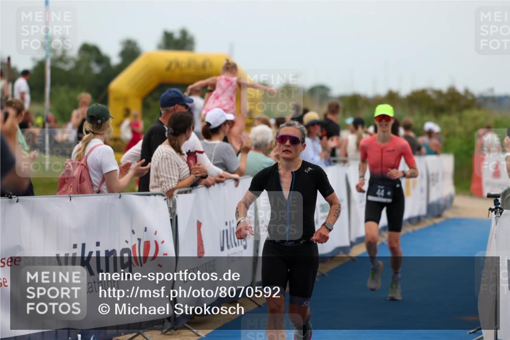 22.06.2025 - Viking Triathlon Michael Strokosch http://msf.ph/oto/8070592 22.06.2025 15:25:56 Ziel 22, 44, 343 meine-sportfotos.de