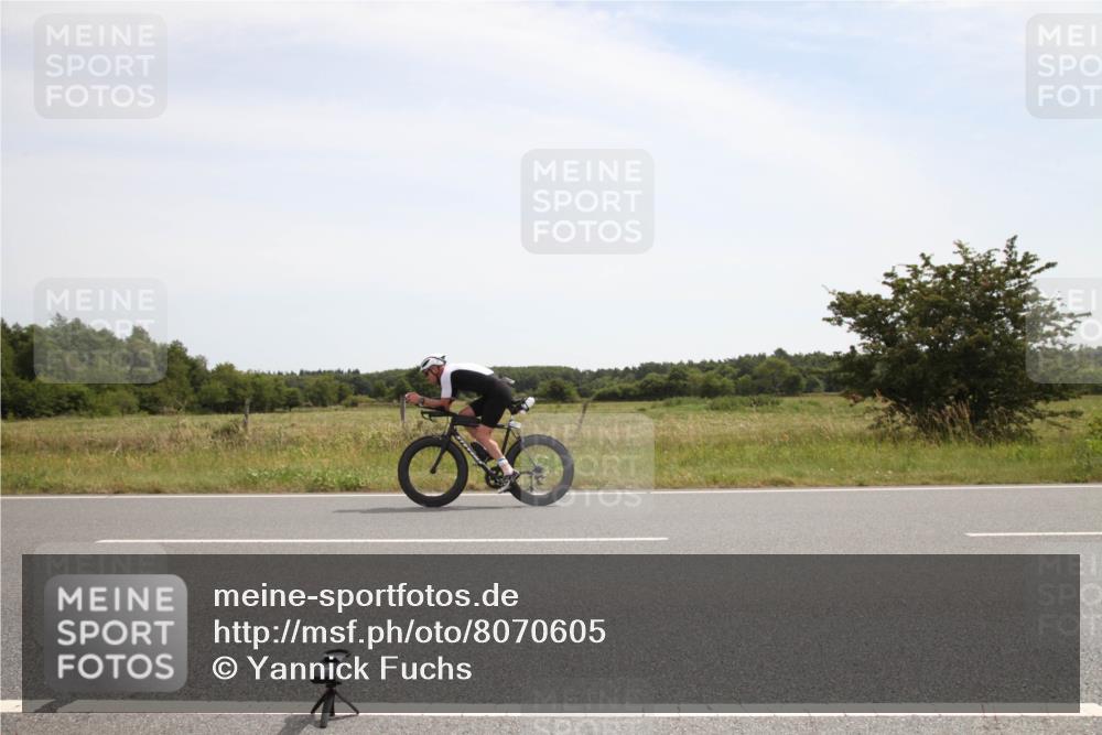 22.06.2025 - Viking Triathlon Yannick Fuchs http://msf.ph/oto/8070605 22.06.2025 12:19:24 Radfahren 124, 207, 251 meine-sportfotos.de