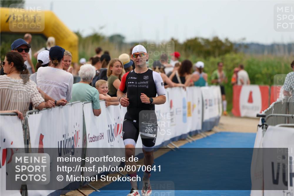 22.06.2025 - Viking Triathlon Michael Strokosch http://msf.ph/oto/8070641 22.06.2025 15:26:38 Ziel 385 meine-sportfotos.de
