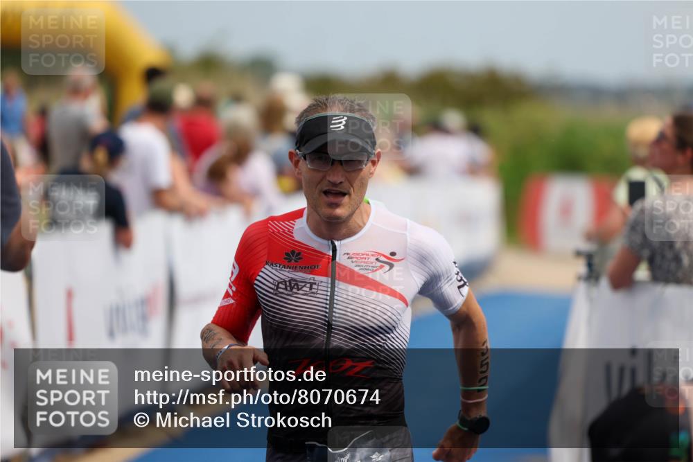 22.06.2025 - Viking Triathlon Michael Strokosch http://msf.ph/oto/8070674 22.06.2025 14:56:42 Ziel 352 meine-sportfotos.de