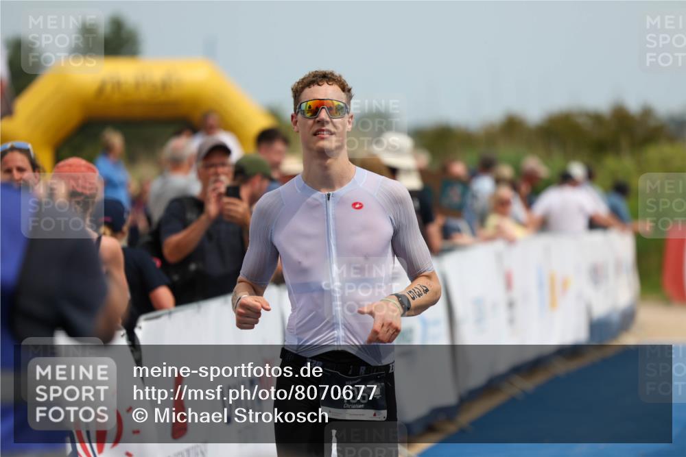22.06.2025 - Viking Triathlon Michael Strokosch http://msf.ph/oto/8070677 22.06.2025 14:56:52 Ziel 435 meine-sportfotos.de
