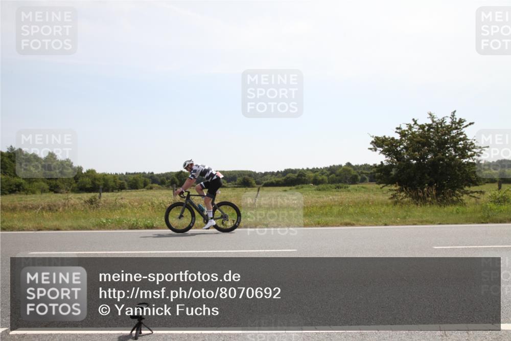 22.06.2025 - Viking Triathlon Yannick Fuchs http://msf.ph/oto/8070692 22.06.2025 11:43:30 Radfahren 197, 518, 643 meine-sportfotos.de