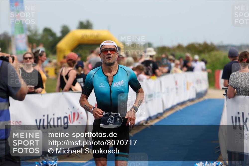 22.06.2025 - Viking Triathlon Michael Strokosch http://msf.ph/oto/8070717 22.06.2025 14:57:27 Ziel 451 meine-sportfotos.de