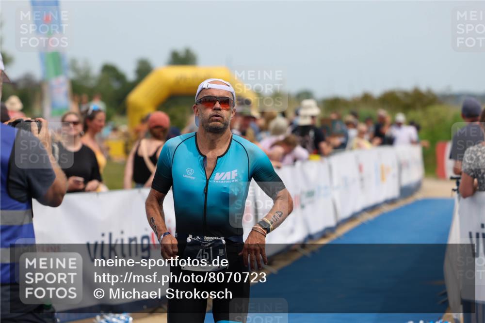 22.06.2025 - Viking Triathlon Michael Strokosch http://msf.ph/oto/8070723 22.06.2025 14:57:28 Ziel 451 meine-sportfotos.de