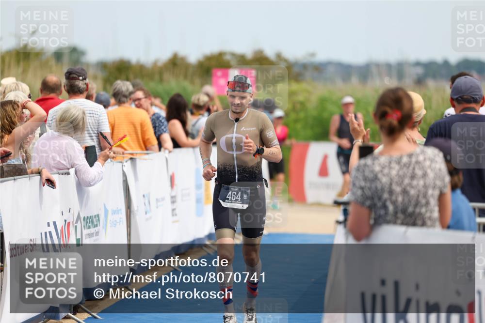 22.06.2025 - Viking Triathlon Michael Strokosch http://msf.ph/oto/8070741 22.06.2025 14:58:35 Ziel 464 meine-sportfotos.de