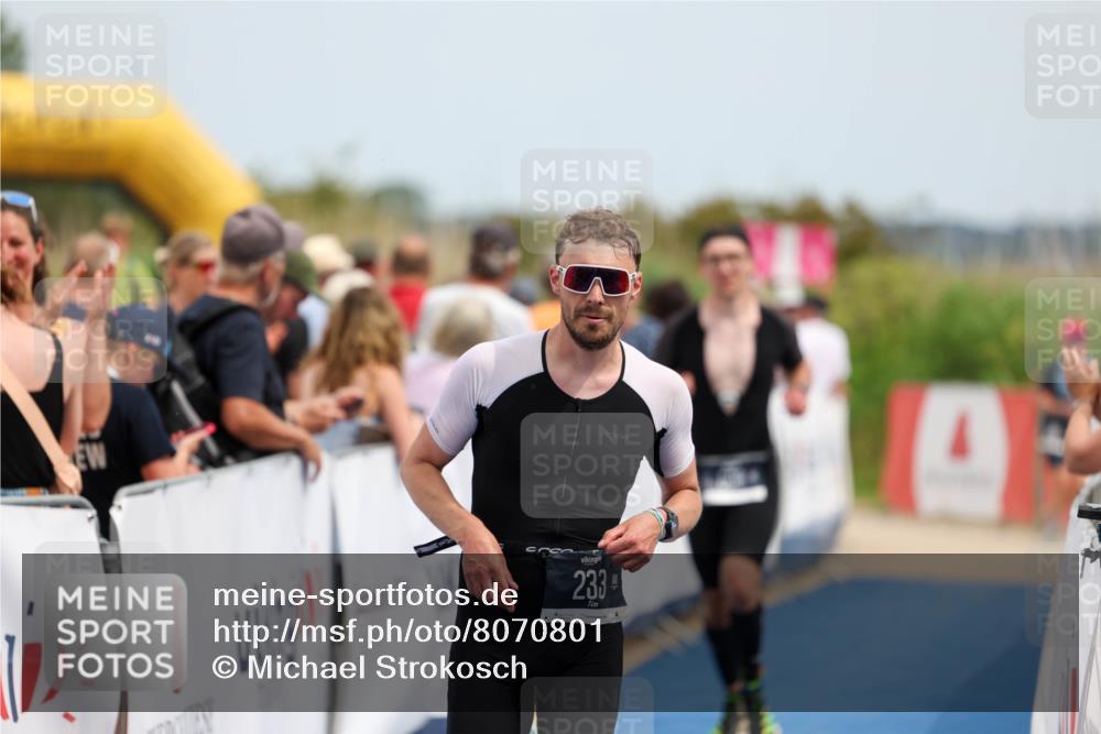 22.06.2025 - Viking Triathlon Michael Strokosch http://msf.ph/oto/8070801 22.06.2025 14:58:45 Ziel 233, 508 meine-sportfotos.de