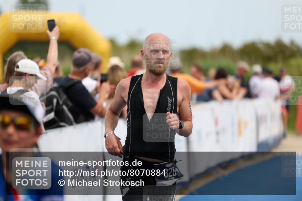 22.06.2025 - Viking Triathlon Michael Strokosch http://msf.ph/oto/8070884 22.06.2025 14:59:10 Ziel 137, 325 meine-sportfotos.de