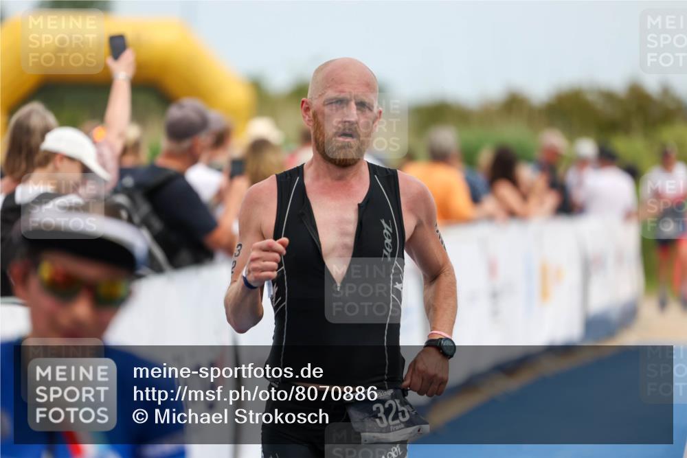 22.06.2025 - Viking Triathlon Michael Strokosch http://msf.ph/oto/8070886 22.06.2025 14:59:10 Ziel 137, 325 meine-sportfotos.de