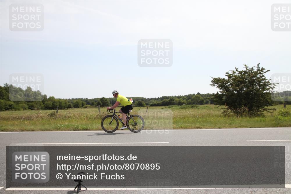 22.06.2025 - Viking Triathlon Yannick Fuchs http://msf.ph/oto/8070895 22.06.2025 11:45:05 Radfahren 29, 117, 169, 185, 273, 449, 451, 618 meine-sportfotos.de