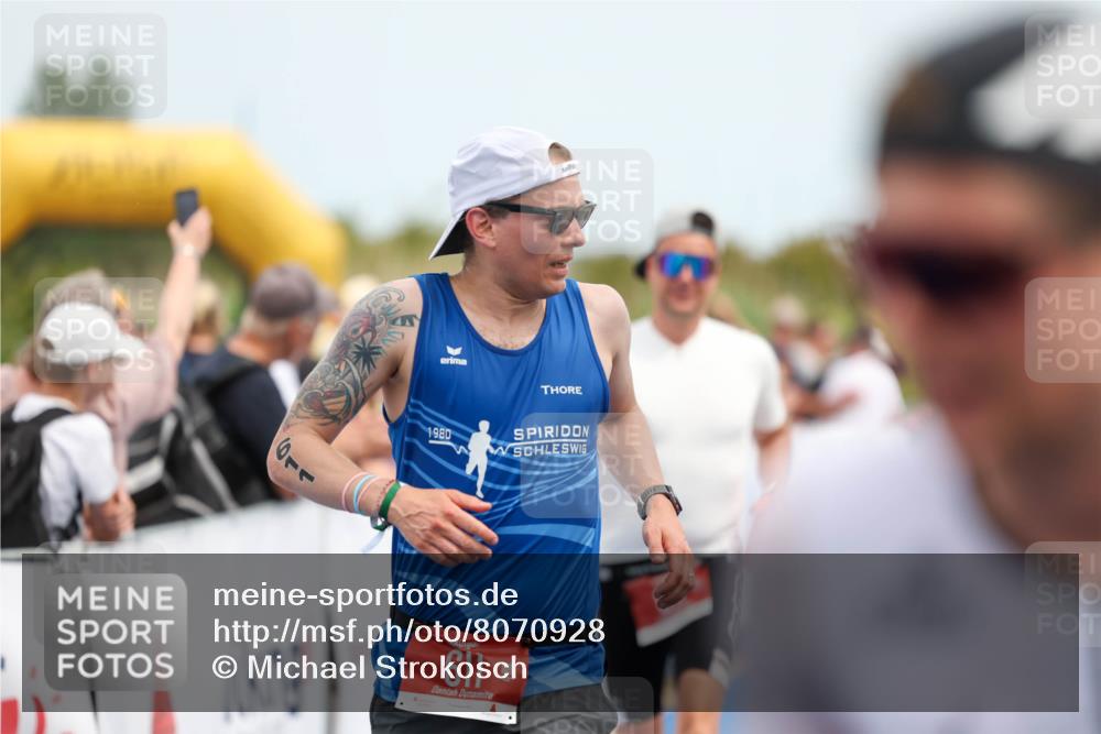 22.06.2025 - Viking Triathlon Michael Strokosch http://msf.ph/oto/8070928 22.06.2025 14:59:21 Ziel 196, 611 meine-sportfotos.de