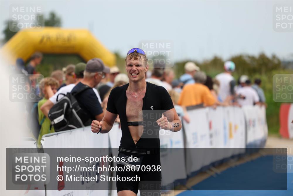 22.06.2025 - Viking Triathlon Michael Strokosch http://msf.ph/oto/8070938 22.06.2025 14:59:47 Ziel 203 meine-sportfotos.de