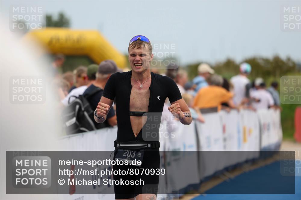 22.06.2025 - Viking Triathlon Michael Strokosch http://msf.ph/oto/8070939 22.06.2025 14:59:47 Ziel 203 meine-sportfotos.de