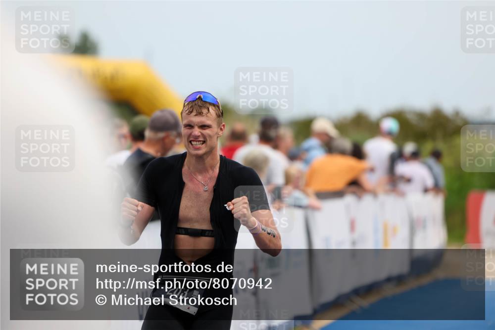 22.06.2025 - Viking Triathlon Michael Strokosch http://msf.ph/oto/8070942 22.06.2025 14:59:48 Ziel 203 meine-sportfotos.de