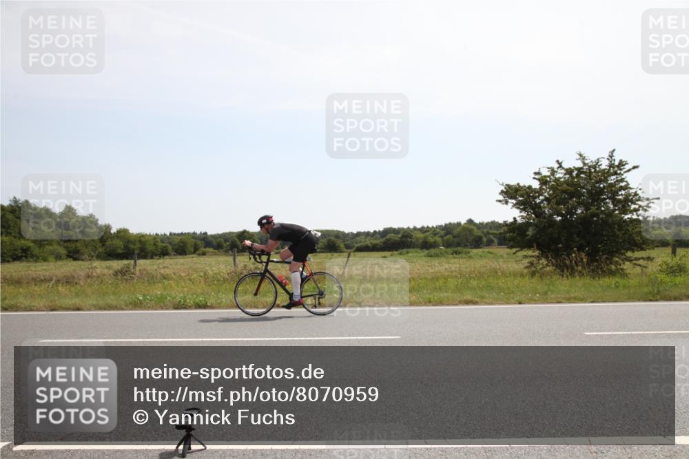 22.06.2025 - Viking Triathlon Yannick Fuchs http://msf.ph/oto/8070959 22.06.2025 11:45:35 Radfahren 107, 306, 500 meine-sportfotos.de
