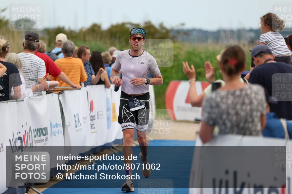 22.06.2025 - Viking Triathlon Michael Strokosch http://msf.ph/oto/8071062 22.06.2025 15:00:57 Ziel 474, 510 meine-sportfotos.de